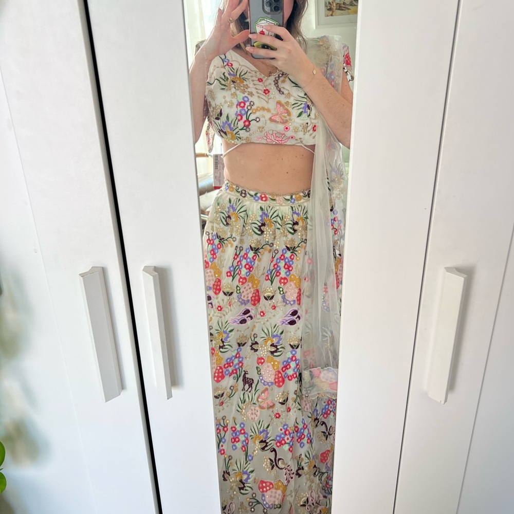 Multicolor floral embroidered Georgette Lehenga Set With Dupatta - Picture 5 of 13